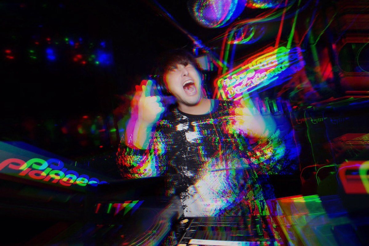 DJ.   のべっち