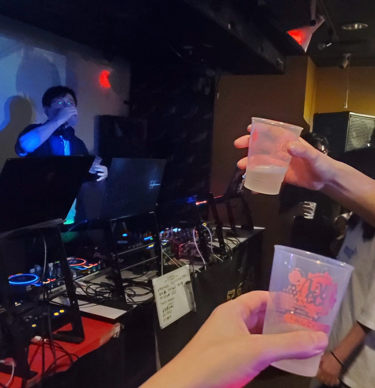 DJ.  やまだ.com